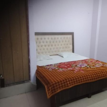 Hotel Maharaja Inn By Wb Inn Kanpur Buitenkant foto