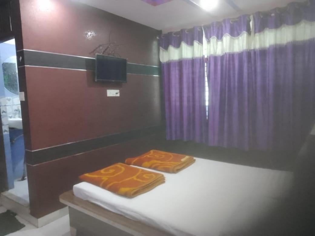 Hotel Maharaja Inn By Wb Inn Kanpur Buitenkant foto